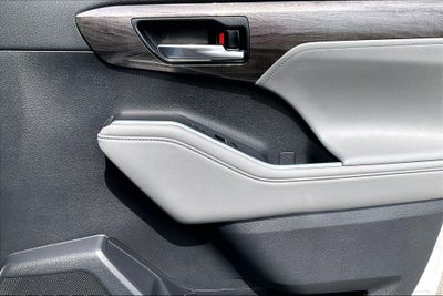 2022 Toyota Highlander Limited