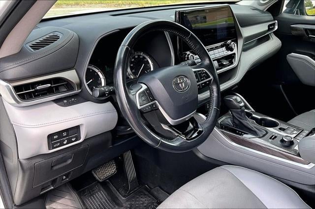 2022 Toyota Highlander Limited