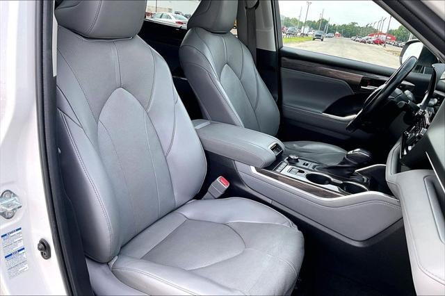 2022 Toyota Highlander Limited