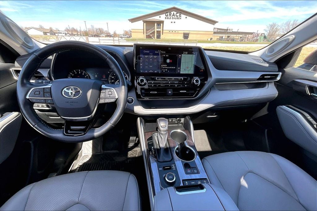 2021 Toyota HIGHLANDER Limited
