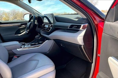 2021 Toyota HIGHLANDER Limited