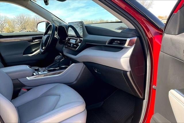 2021 Toyota HIGHLANDER Limited