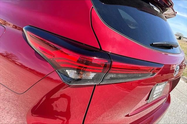 2021 Toyota HIGHLANDER Limited