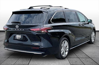 2024 Toyota Sienna Platinum 7 Passenger