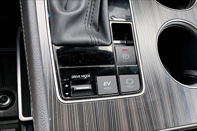 2024 Toyota Sienna Platinum 7 Passenger
