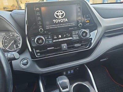 2022 Toyota Highlander XLE