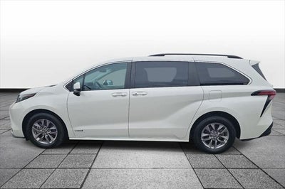 2021 Toyota Sienna XLE 7 Passenger