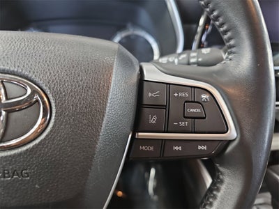 2023 Toyota HIGHLANDER XLE