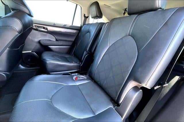 2023 Toyota HIGHLANDER Platinum