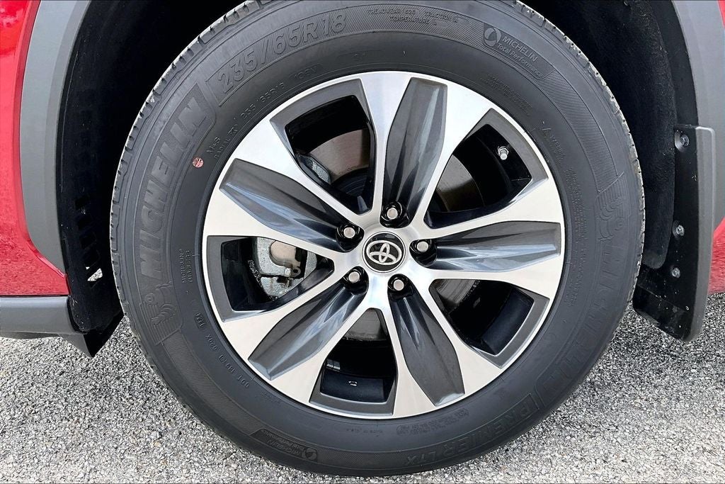 2024 Toyota Highlander XLE