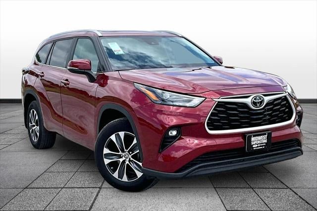 2024 Toyota Highlander XLE