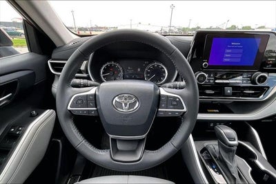 2024 Toyota Highlander XLE
