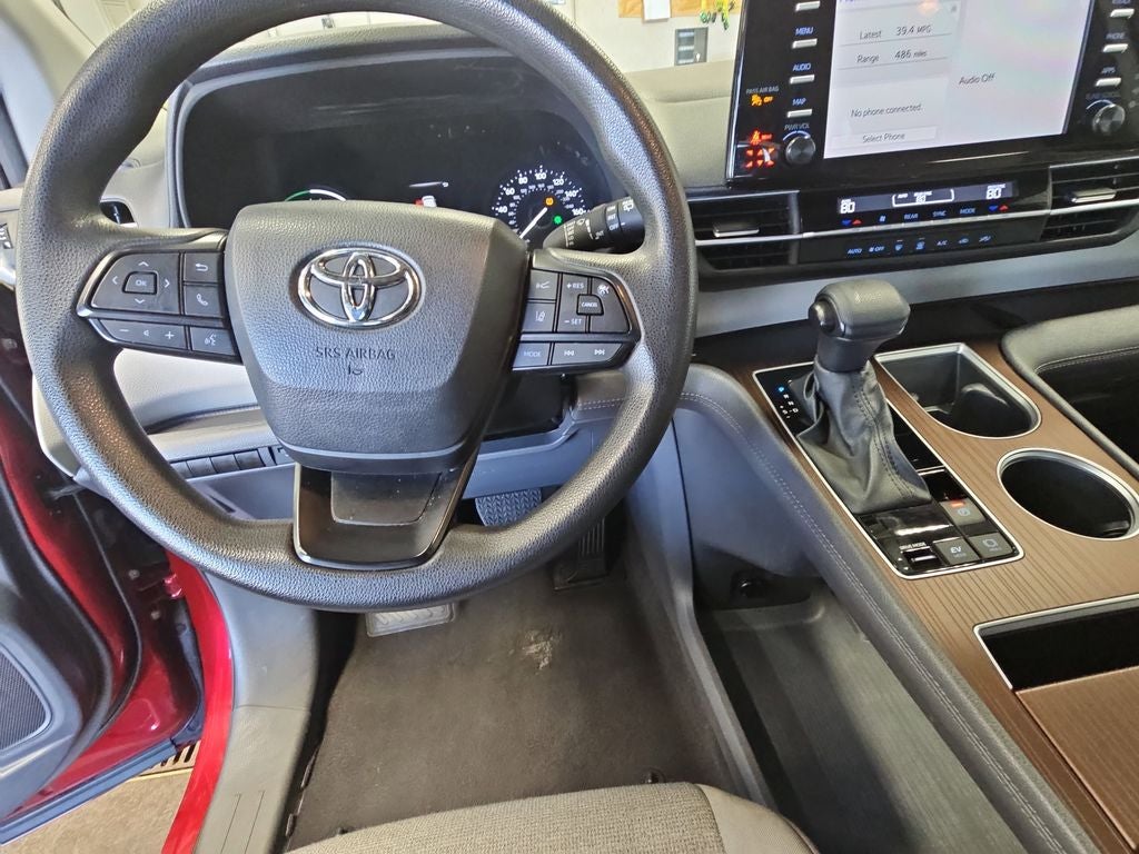 2024 Toyota SIENNA LE LE 8 Passenger