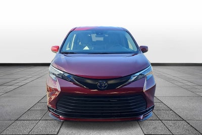 2024 Toyota SIENNA LE LE 8 Passenger