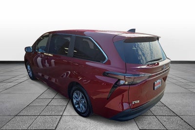 2024 Toyota SIENNA LE LE 8 Passenger