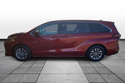 2024 Toyota SIENNA LE LE 8 Passenger