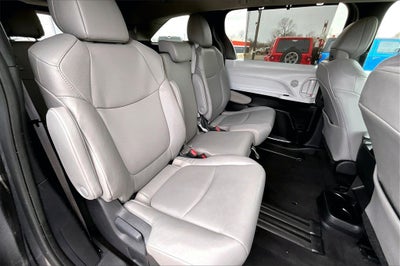 2025 Toyota SIENNA XLE XLE 7 Passenger