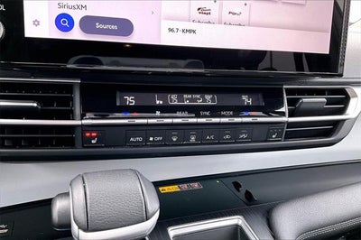 2025 Toyota SIENNA XLE XLE 7 Passenger