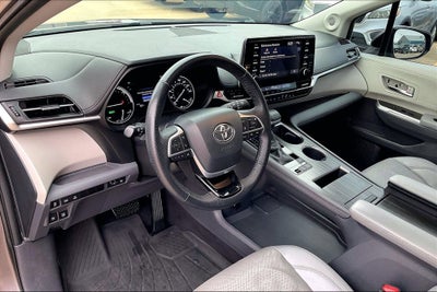 2021 Toyota SIENNA LIMITED Limited 7 Passenger