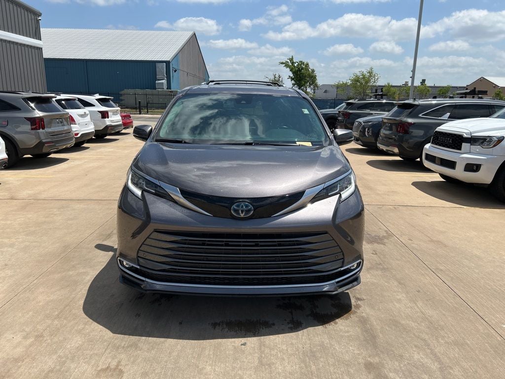 2021 Toyota SIENNA LIMITED Limited 7 Passenger