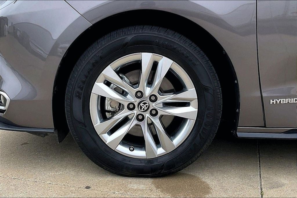 2021 Toyota SIENNA LIMITED Limited 7 Passenger