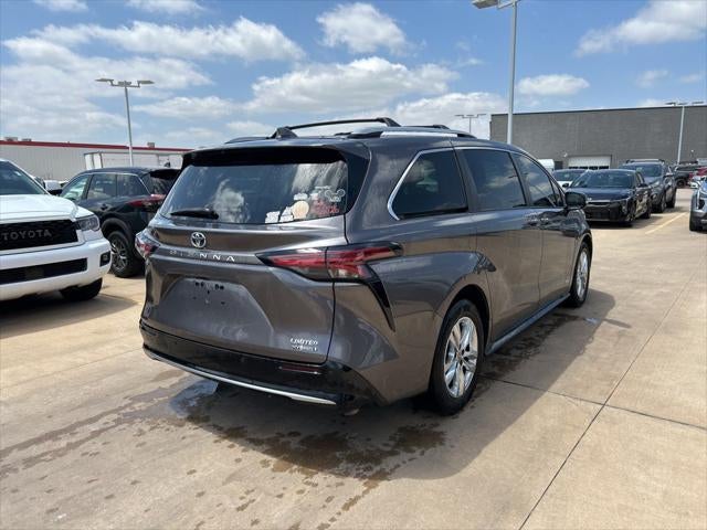 2021 Toyota SIENNA LIMITED Limited 7 Passenger