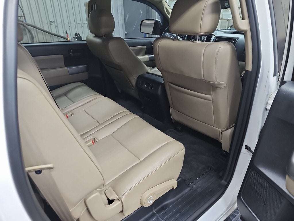 2015 Toyota Sequoia SR5 5.7L