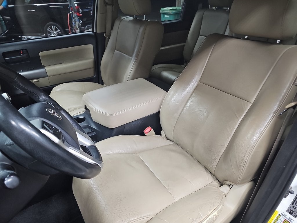 2015 Toyota Sequoia SR5 5.7L