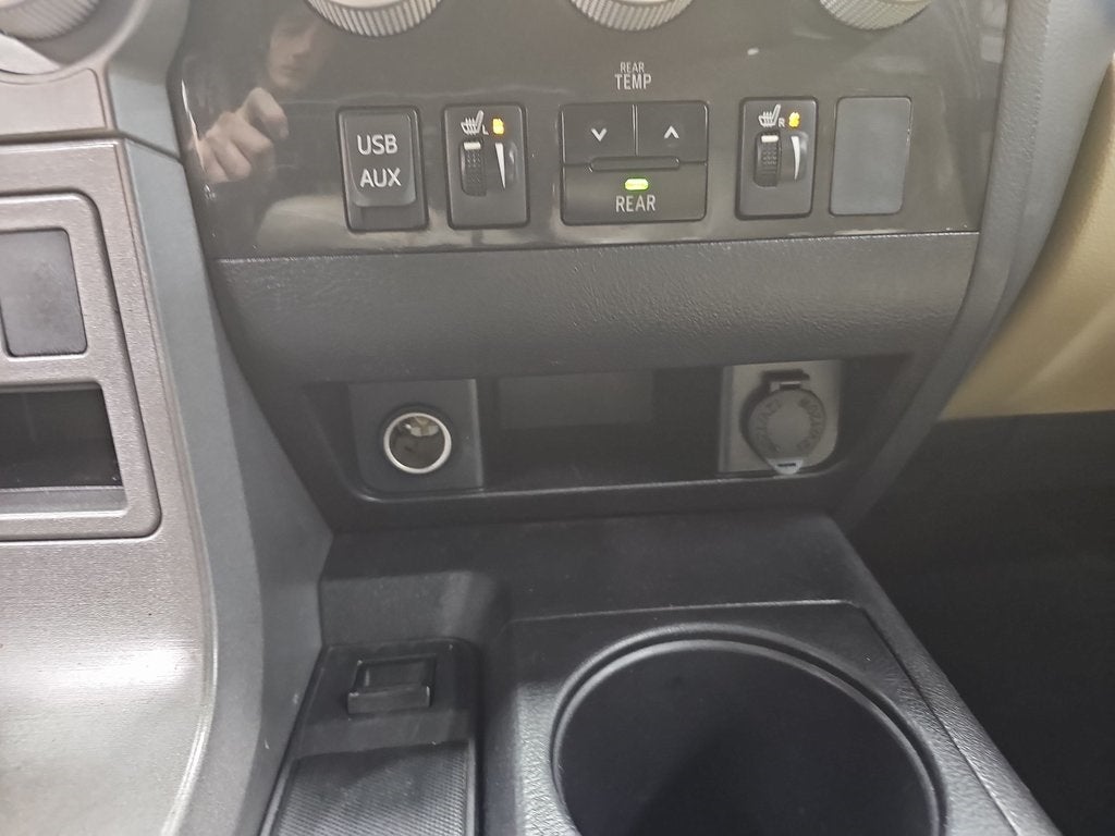 2015 Toyota Sequoia SR5 5.7L