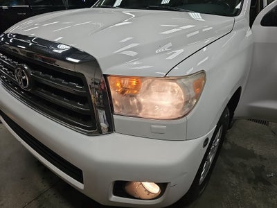 2015 Toyota Sequoia SR5 5.7L
