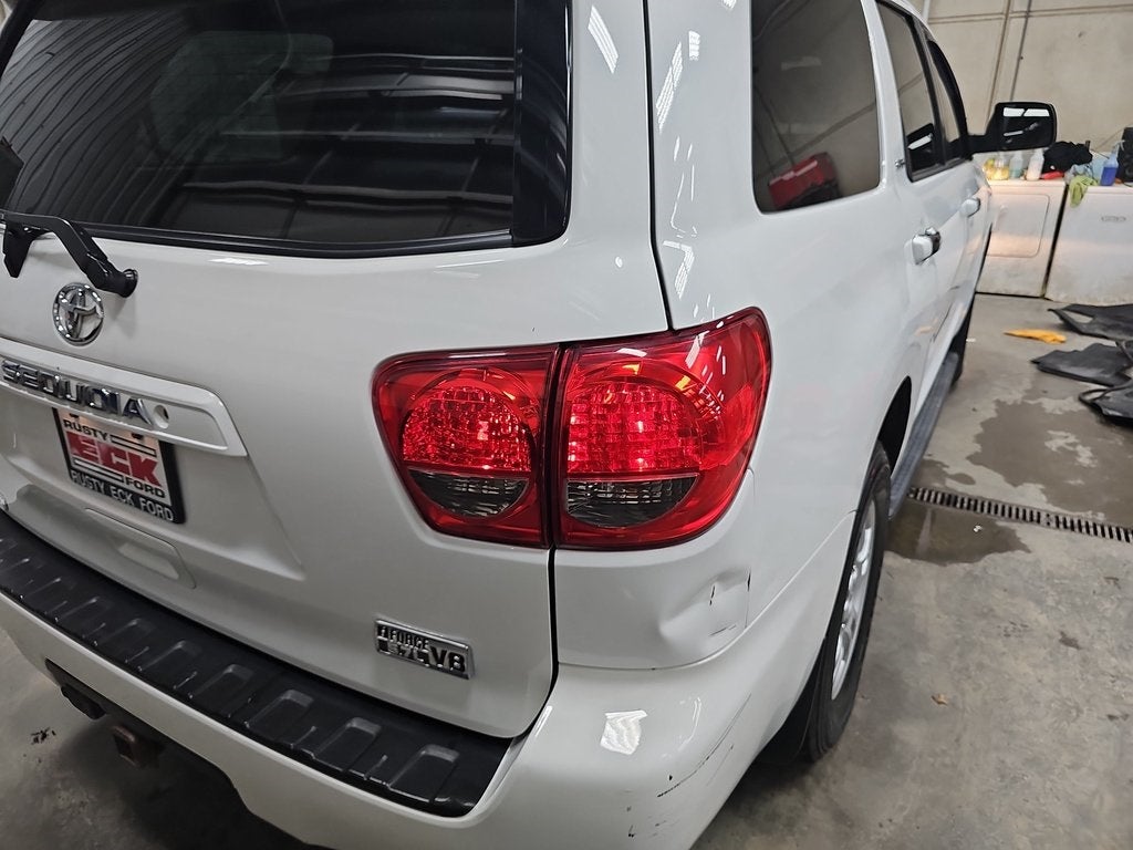 2015 Toyota Sequoia SR5 5.7L