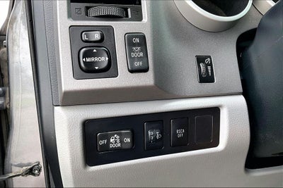 2011 Toyota TUNDRA 4X4 Grade CrewMax