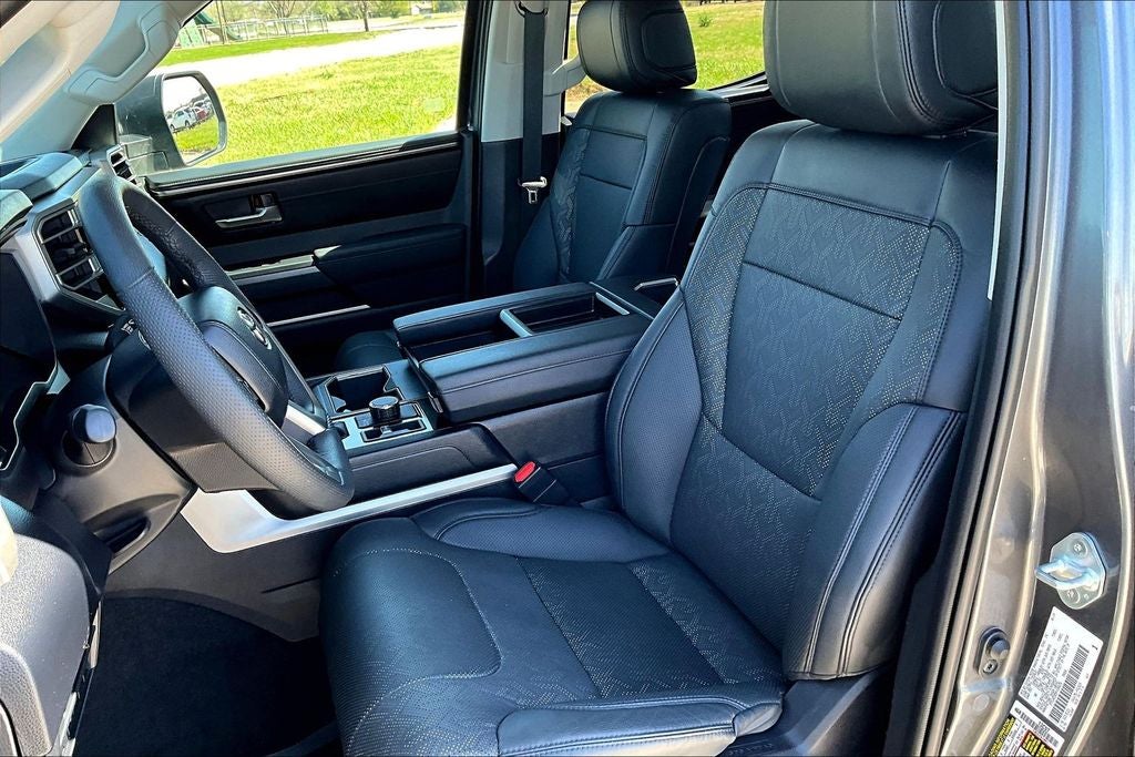 2024 Toyota TUNDRA 4X4 SR5