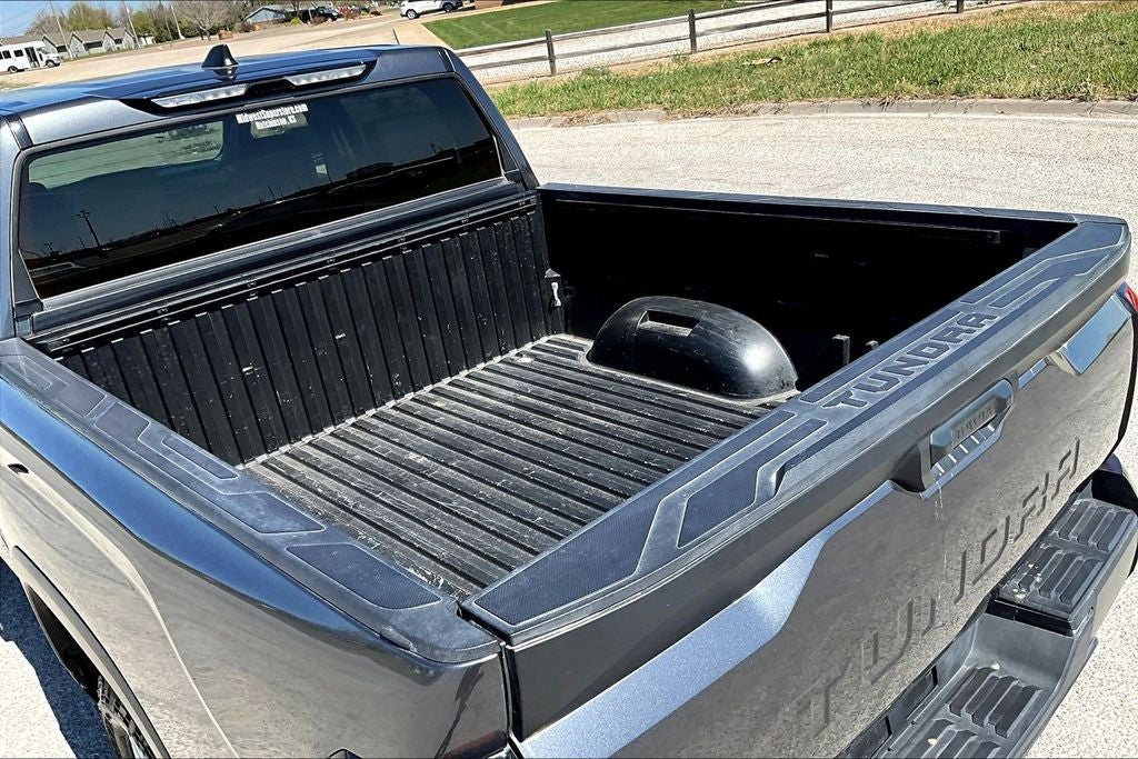 2024 Toyota TUNDRA 4X4 SR5