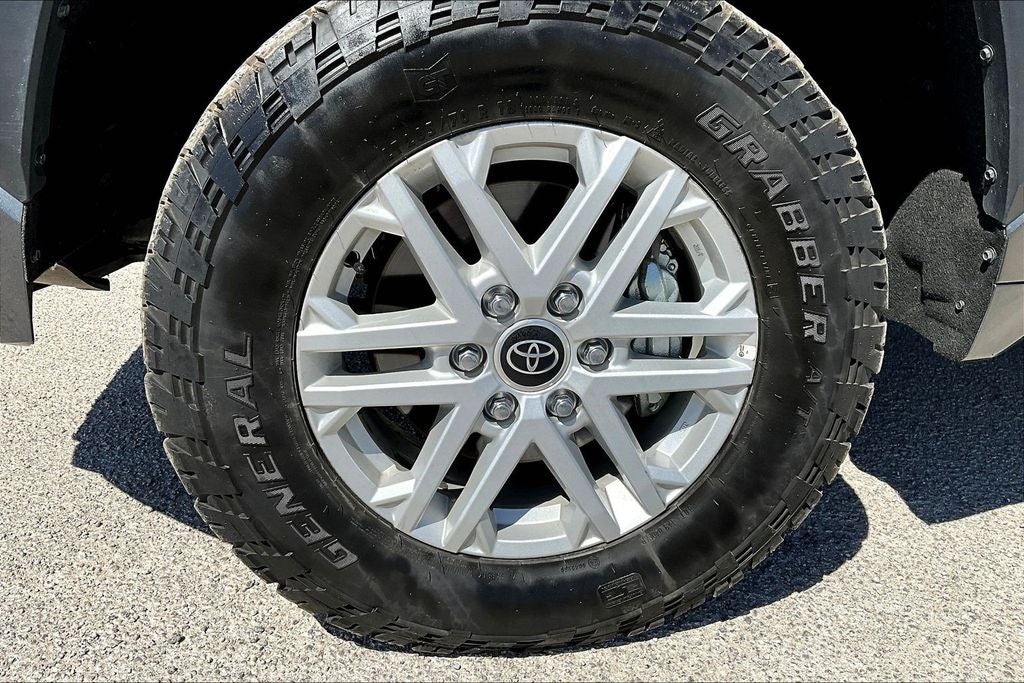 2024 Toyota TUNDRA 4X4 SR5