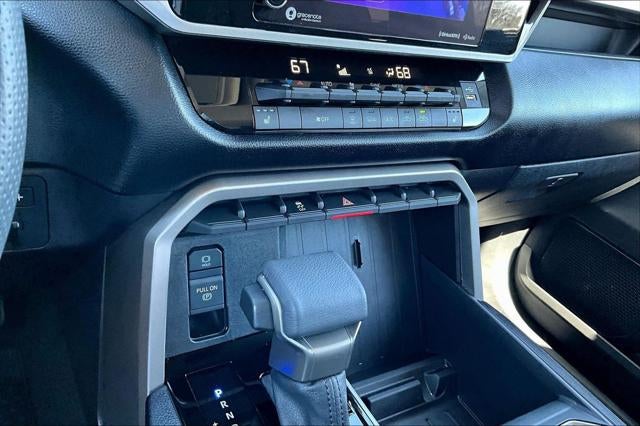 2024 Toyota TUNDRA 4X4 SR5