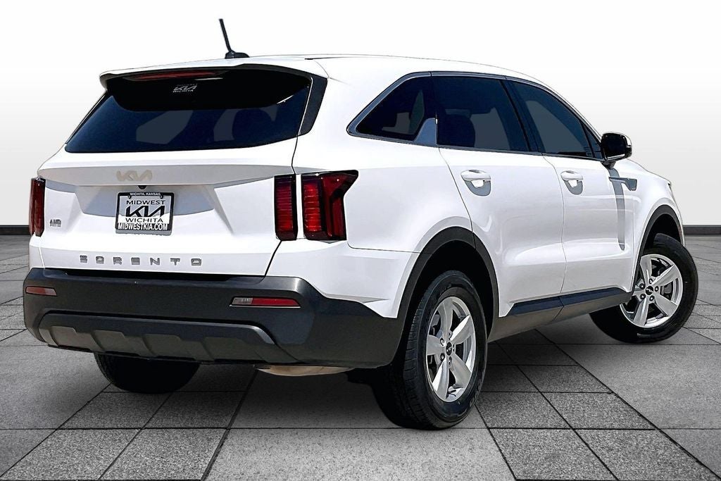 2022 Kia Sorento LX