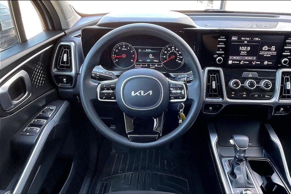 2022 Kia Sorento LX