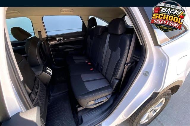 2022 Kia Sorento LX