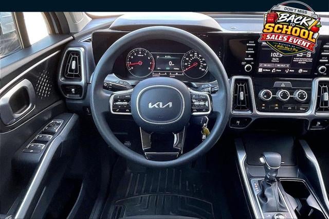2022 Kia Sorento LX
