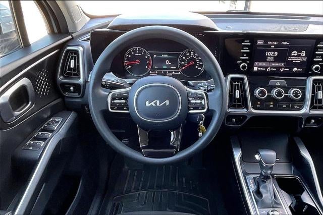 2022 Kia Sorento LX