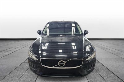 2021 Volvo S60 T6 Momentum