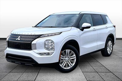 2024 Mitsubishi Outlander ES
