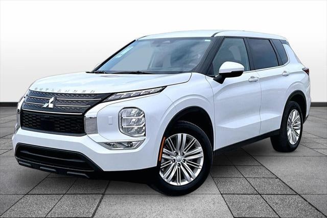2024 Mitsubishi Outlander ES
