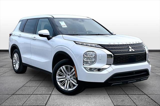 2024 Mitsubishi Outlander ES