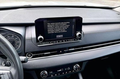 2024 Mitsubishi Outlander ES