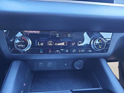 2024 Mitsubishi Outlander SEL Black Edition