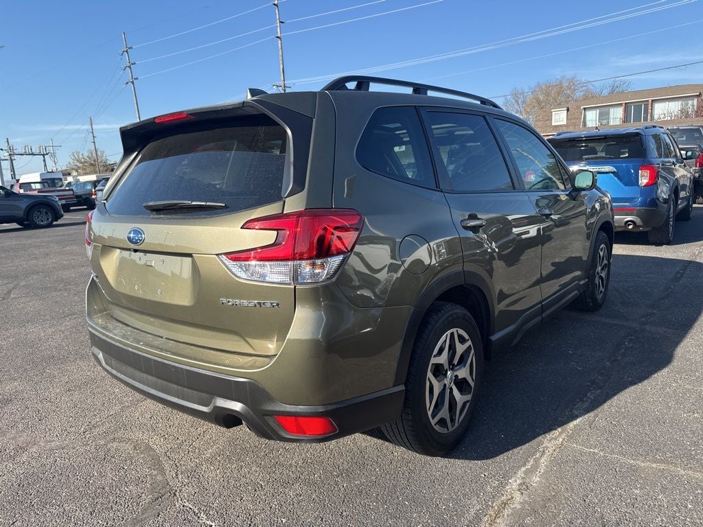 2023 Subaru Forester Premium