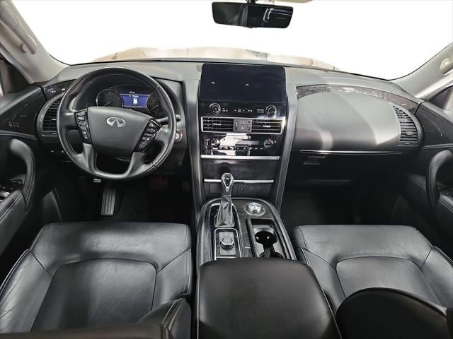 2024 INFINITI QX80 LUXE