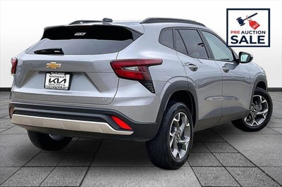 2025 Chevrolet Trax LT